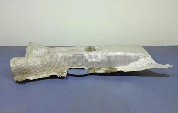 BMW Z4 E85 E86 Exhaust heat shield 7441909