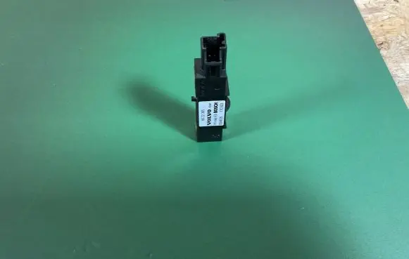 Volvo V70 Airbag deployment crash/impact sensor 8622365 004636 170303