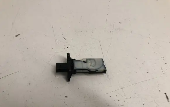 Nissan X-Trail T32 Mass air flow meter 22680BV80B L234