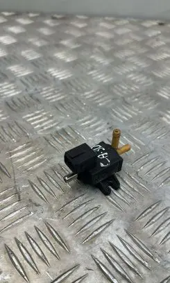 Volvo S60 Turbo solenoid valve 31219138