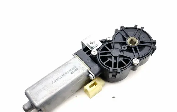 BMW 7 E65 E66 Seat adjustment motor 0390201973