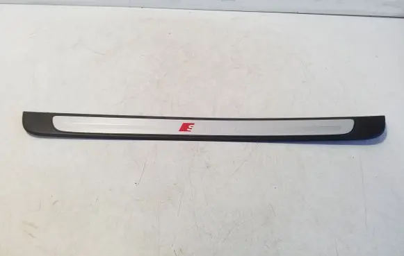 Audi A1 Front sill trim cover 8V4853491M 8V4853491N
