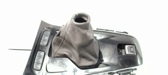 Opel Grandland X Central console control unit 