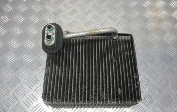 Hyundai Sonata Air conditioning (A/C) radiator (interior) 