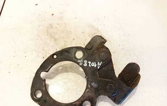 Mazda 5 Coil spring mount 