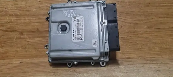 Volvo XC70 Engine control unit/module P31303388 0281015286