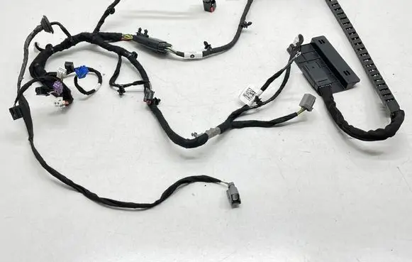 Chrysler Pacifica Sliding door wiring loom 68360882AB