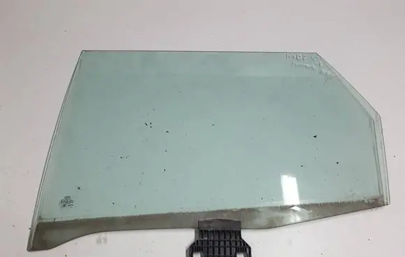 Audi A4 S4 B7 8E 8H Rear door window glass 