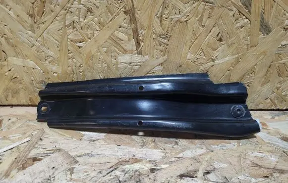 Audi Q5 SQ5 Radiator mount bracket 80A805527