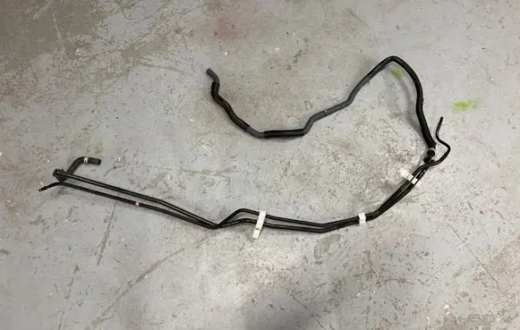 Toyota RAV 4 (XA50) Fuel line/pipe/hose 