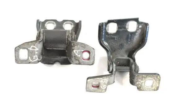 Jeep Grand Cherokee (WK) Rear door upper hinge