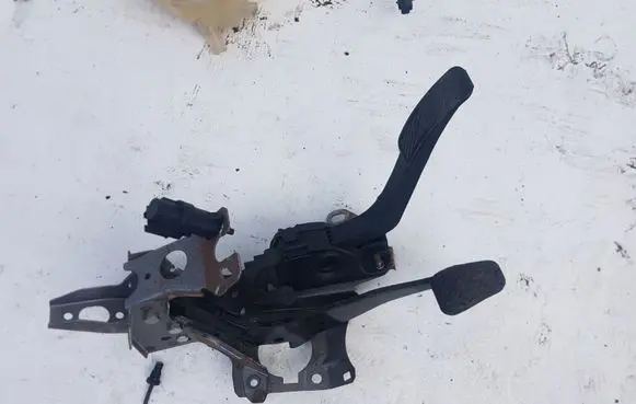 Ford Fiesta Brake pedal
