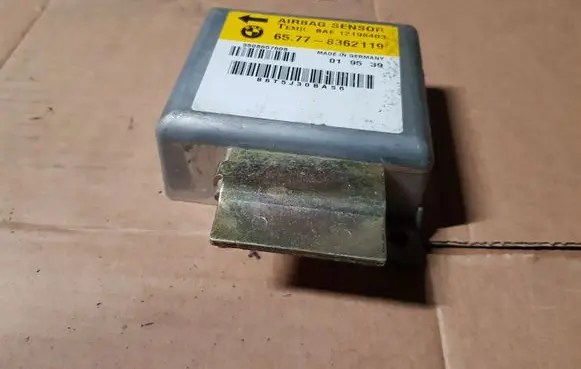 BMW 5 E34 Airbag control unit/module 8362119