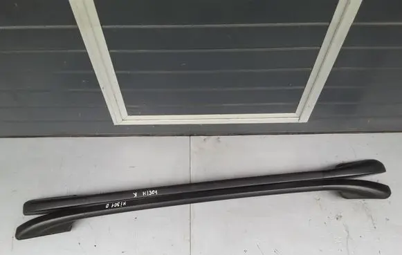 Hyundai i30 Roof bar rail