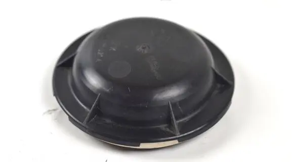 Volkswagen Golf V Headlight/headlamp dust cover 1K0831821A