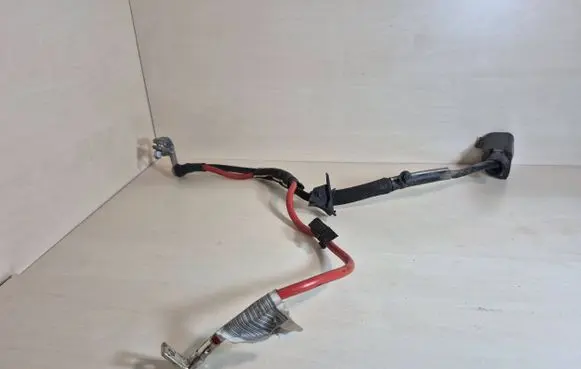 Positive cable (battery)