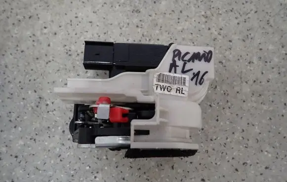 KIA Picanto Rear door lock