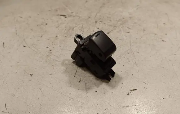 Nissan Qashqai Electric window control switch 25411BR00A