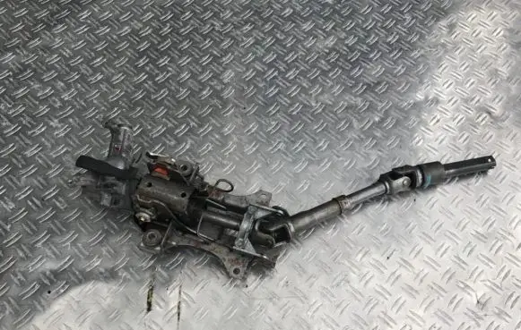 Ford Focus Steering wheel axle