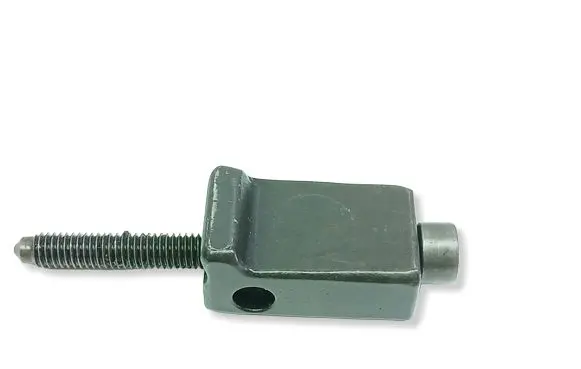 Volkswagen PASSAT B6 Fuel Injector clamp holder 