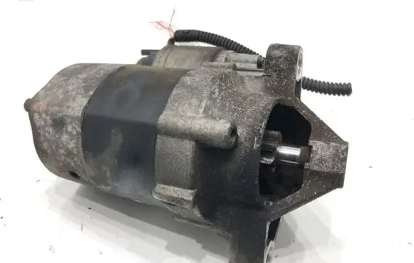 Dacia Duster II Starter motor 8200266777E