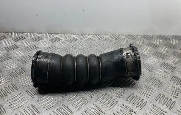BMW 7 F01 F02 F03 F04 Intercooler hose/pipe 7800144