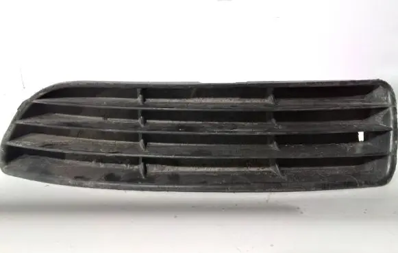 Audi A4 S4 B5 8D Front bumper lower grill 8D0807345B