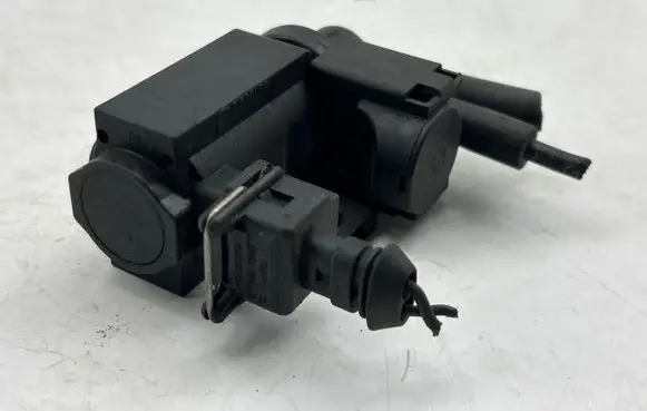 Chrysler Grand Voyager V Turbo solenoid valve 70167200 07T339
