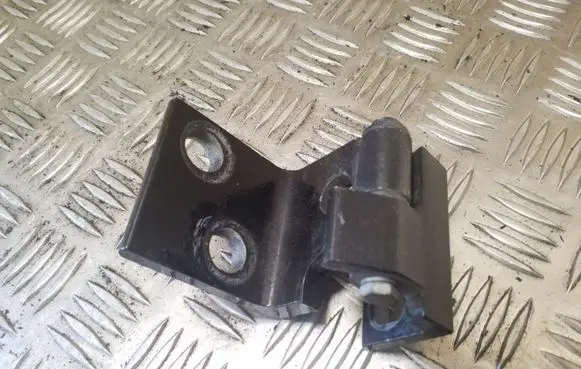 BMW X5 E53 Rear door lower hinge 82651709 82651689