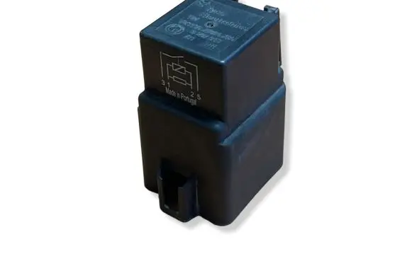 BMW 1 F20 F21 Coolant fan relay 9207913