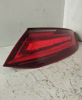 Audi TT TTS RS Mk3 8S Rear/tail lights 8S0945208 F03702000