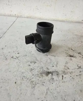 Volkswagen PASSAT B5 Mass air flow meter 0281002216