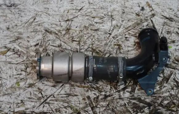 Volvo V40 Air intake hose/pipe AV61-6C750