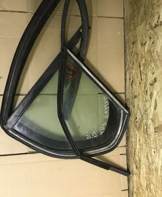 Skoda Superb B6 (3T) Rear side window 43R000023DOT618M391AS3E000233