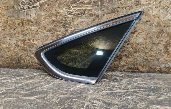Ford Fusion II Rear side window DS73F29700B