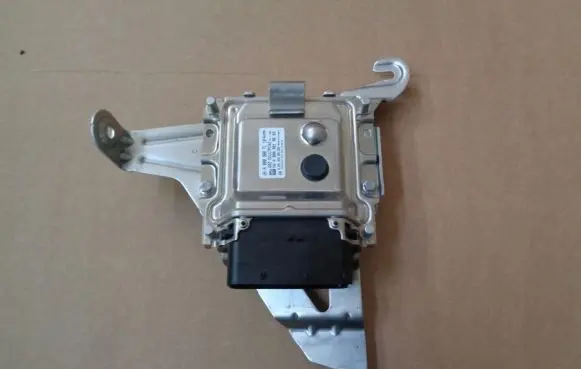 Mercedes-Benz GLE (W166 - C292) Adblue control unit A0009007110