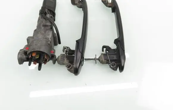 Volkswagen Sharan Ignition lock 4B0905851B