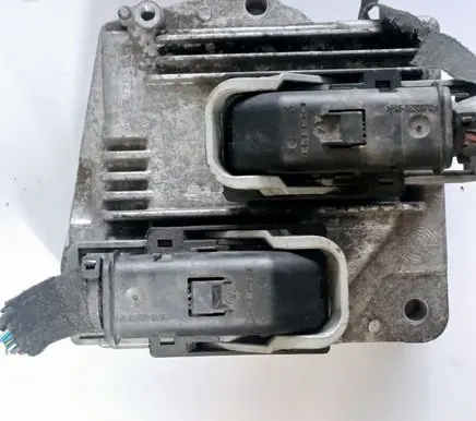 Opel Astra H Engine control unit/module 55561172 MT35E23 FDMP