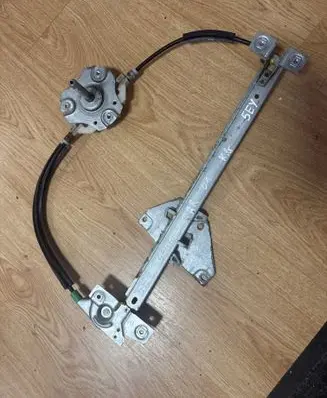 Mitsubishi Space Star Rear door manual window regulator 