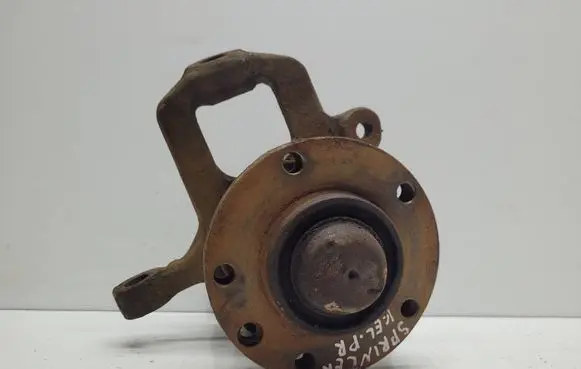 Mercedes-Benz Sprinter W901 W902 W903 W904 Front wheel hub