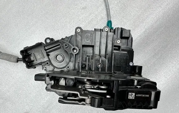 Mercedes-Benz S W222 Rear door lock A0997303300
