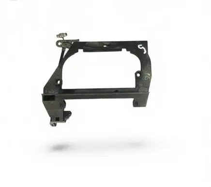 BMW 5 E39 Front door exterior handle/bracket 51228236645 8236645