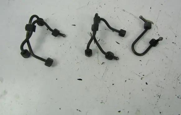 Citroen Xsara Picasso Fuel injector supply line/pipe 
