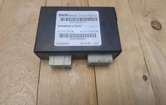 BMW 5 E60 E61 Suspension control unit/module 6773912