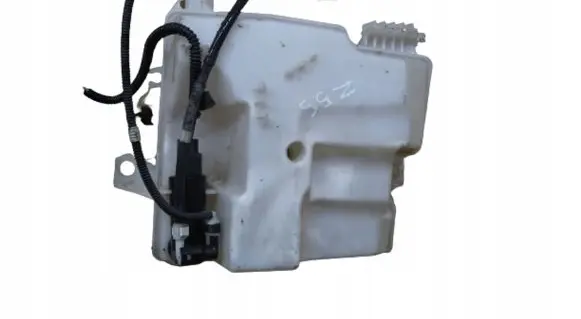 Ford Focus Windshield washer fluid reservoir/tank BV6117B613AC