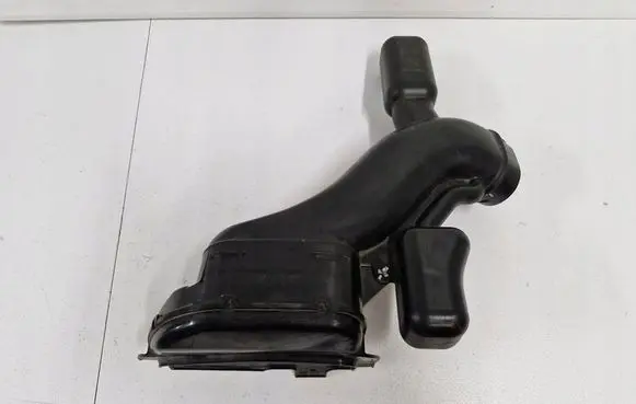 Honda Odyssey Intake resonator 