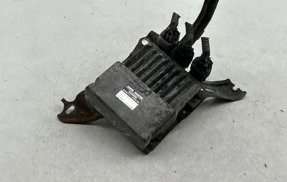 Toyota Auris 150 Fuel injection control unit/module 8987120070 1310001371