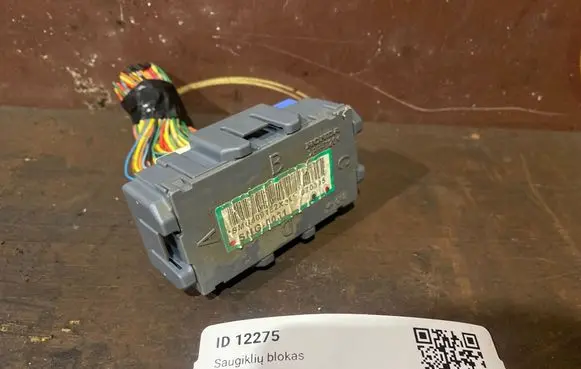Honda Civic Fuse module smg0031