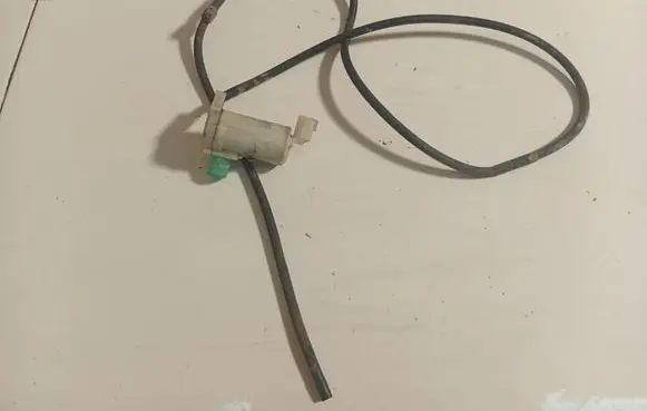 Nissan NV200 Windscreen/windshield washer pump