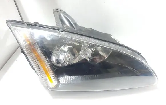 Ford Focus Headlight/headlamp